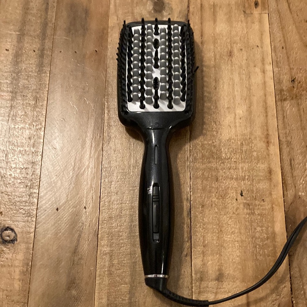 Connor Infiniti Pro flat paddle heat straightening brush Metallic Gray